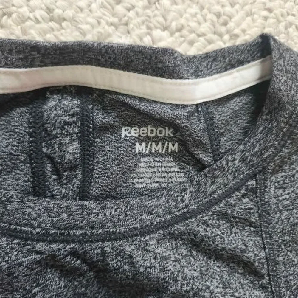 Reebok Grey Activewear Open Back Tank Top Women's Medium - Picture 2 of 4